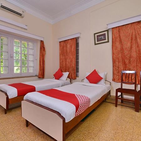 Oyo 10826 Sona Guest House Колката Екстериор снимка
